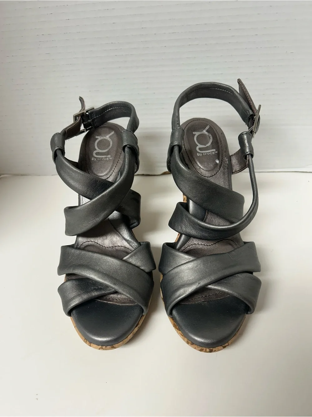 You by Crocs Gray Metallic Leather Strappy Cork Wedge Sandals Sz 7.5 Boho Summer